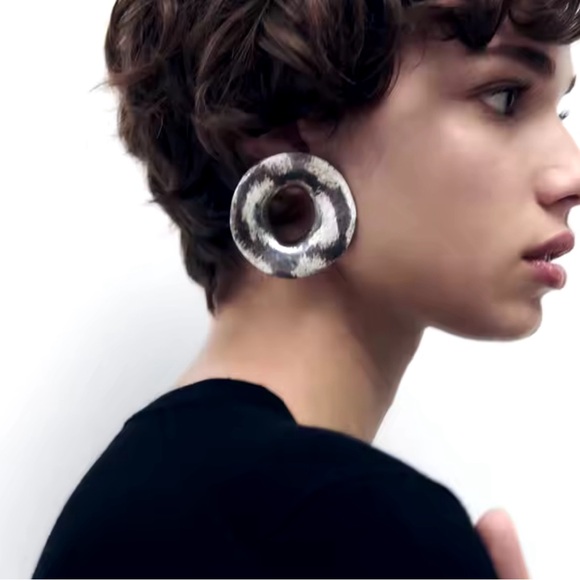 Zara Silver Circle Statement Earrings - Picture 4 of 10
